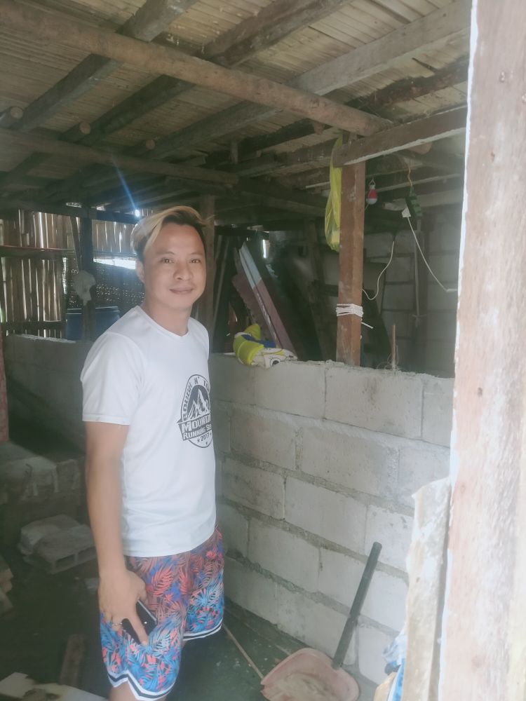 A.G. Gunie Mendoza "Gunie applied for scholarships for seven months before becoming a part of the Avocado Guild family. Now, he's playing to fund improvements to his house—from wood to concrete. "